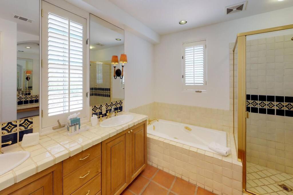 Sv006 Secluded Spa Villa Studio At Lq Resort La Quinta Luaran gambar